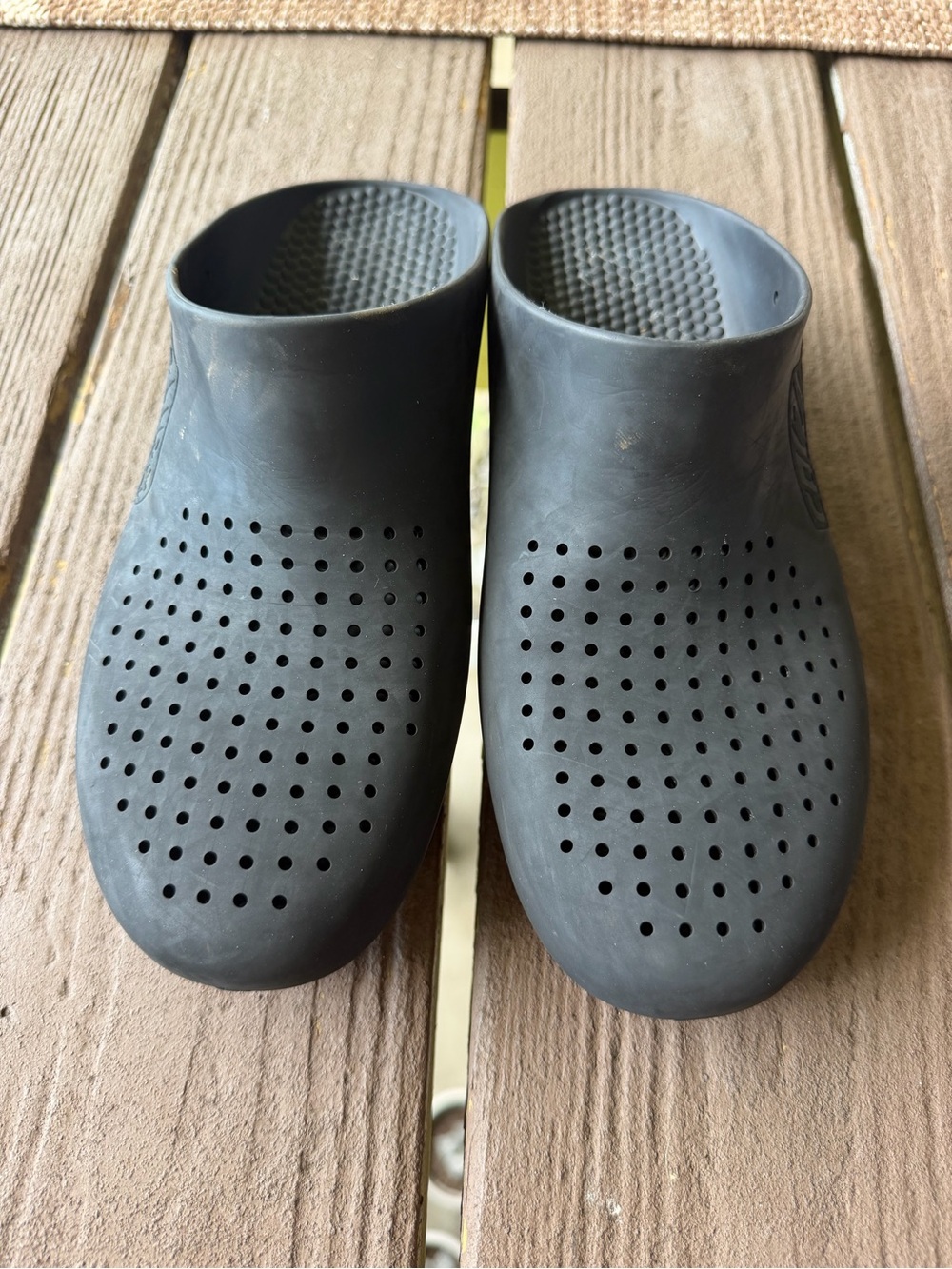 Calzuro Black Ventilated Clogs | Size 39-40 | Size 5.5-6.5